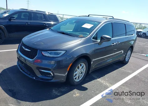 2022 Chrysler Pacifica Touring L z USA, uszkodzony, nr VIN 2C4RC1BG4NR177923